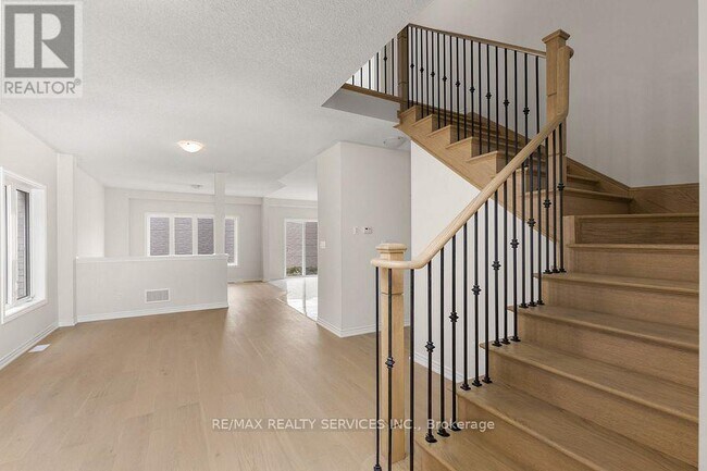 106 Palace St in Thorold, ON - Building Photo - Building Photo
