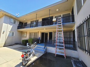 4800 Coliseum St in Los Angeles, CA - Building Photo - Building Photo