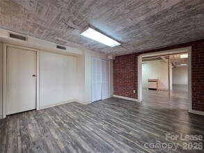 203 W Liberty St in York, SC - Building Photo - Building Photo