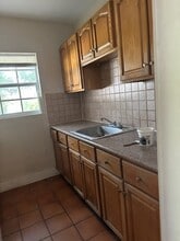 1401 SW 42nd Ave, Unit #4 in Miami, FL - Building Photo - Building Photo