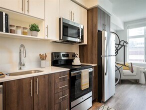 Tiller Terrace in Portland, OR - Building Photo - Building Photo