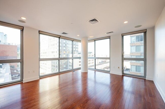 201 Marin Blvd in Jersey City, NJ - Foto de edificio - Building Photo