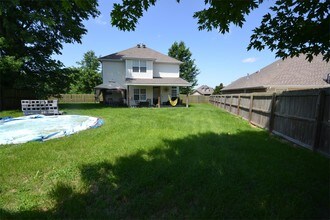 1964 Batsford Dr in Fayetteville, AR - Building Photo - Building Photo