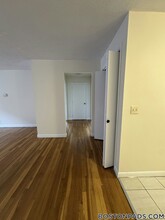 90 Gardner St, Unit 10 in Boston, MA - Foto de edificio - Building Photo