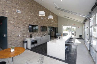 Satori Flats in Avon, IN - Foto de edificio - Building Photo