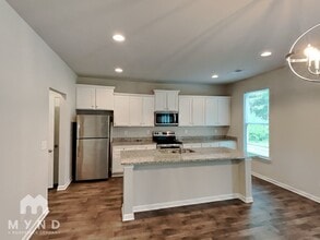 751 Jackson Ct in Social Circle, GA - Building Photo - Building Photo