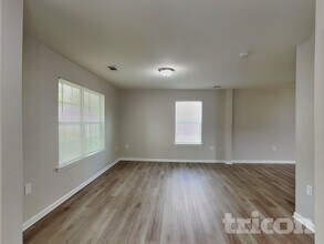 4936 Broad Leaf Ct in Dallas, NC - Building Photo - Building Photo