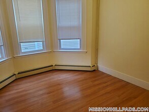 103 Calumet St, Unit 2 in Boston, MA - Building Photo - Building Photo
