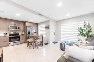 14311 SW 258th Ln in Homestead, FL - Building Photo