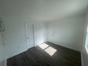3137 Avenue J, Unit 2 in Riviera Beach, FL - Building Photo - Building Photo