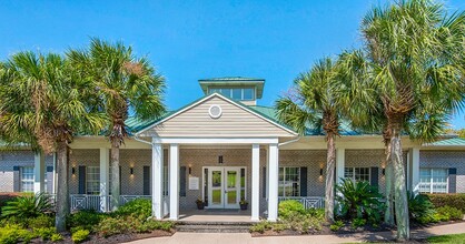 Marcus Pointe Grande Apartment Homes in Pensacola, FL - Building Photo - Building Photo