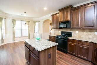 250 Sylvan Loop in Fayetteville, GA - Building Photo - Building Photo