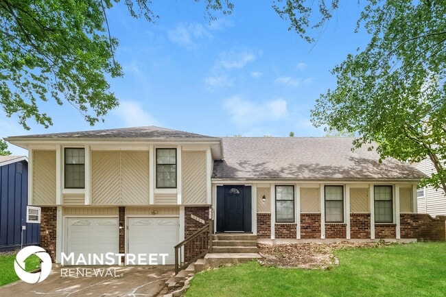 property at 1605 SW 22nd St