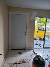 43 W 43rd St-Unit -43 st in Hialeah, FL - Building Photo - Building Photo