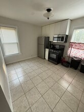 416 Spruce St, Unit 2 in Roselle Park, NJ - Building Photo - Building Photo