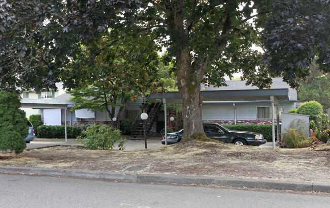 Brookside Manor in Portland, OR - Foto de edificio - Building Photo