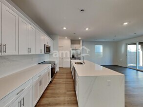 5832 Vaes Dothrak St in Las Vegas, NV - Building Photo - Building Photo