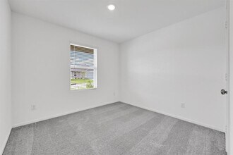25424 Birch St in Cleveland, TX - Building Photo - Building Photo