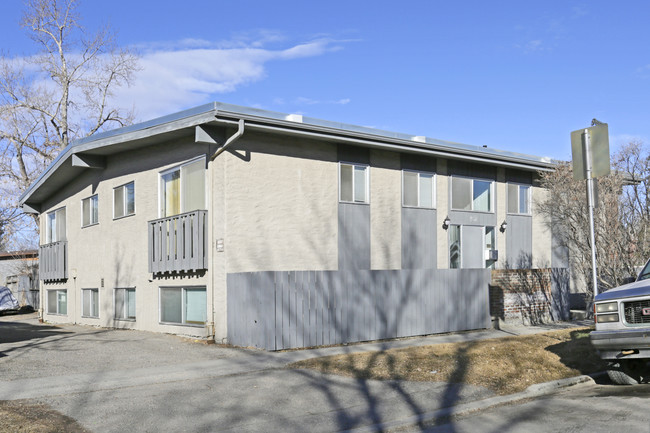 457 11a St NW in Calgary, AB - Building Photo - Primary Photo