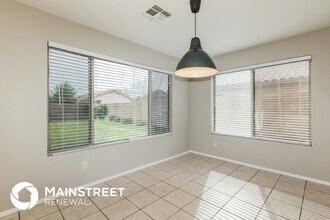 7013 W Aire Libre Ave in Peoria, AZ - Foto de edificio - Building Photo