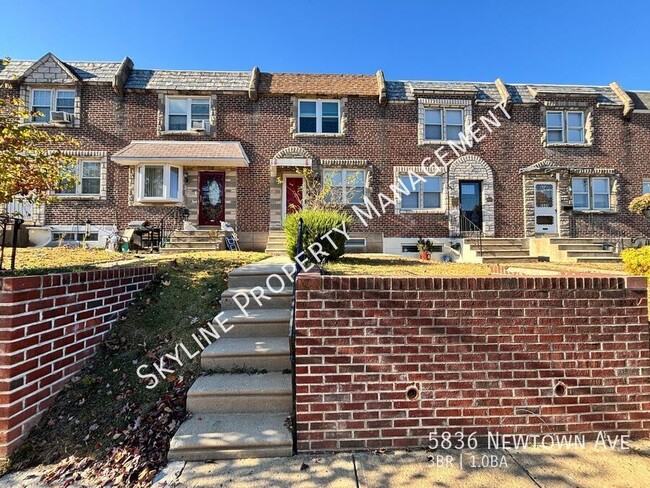 5836 Newtown Ave in Philadelphia, PA - Building Photo - Building Photo