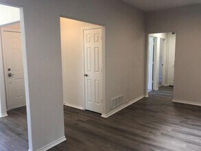1113 Tahlequah Trail in Carrollton, TX - Building Photo - Building Photo