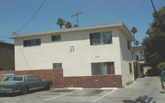 958 N Fries Ave Apartments