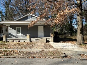 1037 Kyle St in Memphis, TN - Building Photo - Building Photo