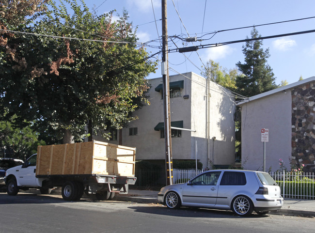 1030 S 12th St in San Jose, CA - Building Photo - Building Photo