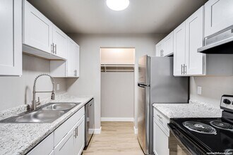 Canopy Ridge in Madison, WI - Foto de edificio - Interior Photo