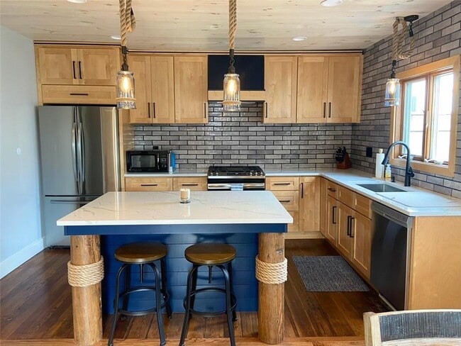 property at 11 S Baptist St