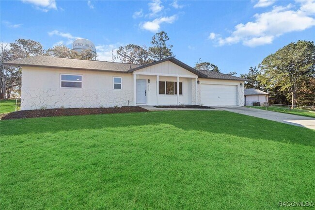 property at 211 S Davis St