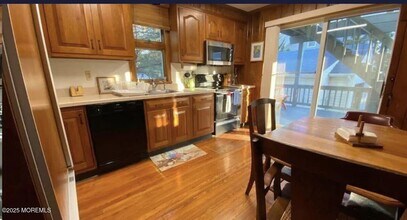 12 E Beardsley Ave in Beach Haven, NJ - Building Photo - Building Photo