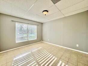 12708 Woodleigh Ave in Tampa, FL - Building Photo - Building Photo
