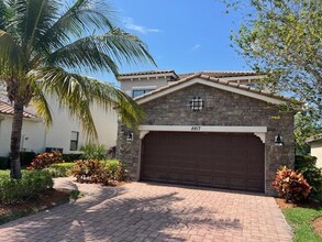 8817 Sandy Crk Wy in Wellington, FL - Building Photo - Building Photo