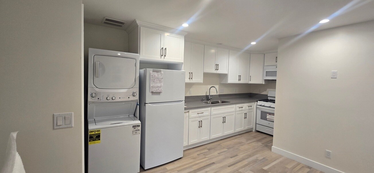 1222 W Martin Luther King Jr Blvd, Unit 3-4 in Los Angeles, CA - Building Photo