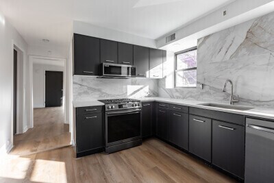 3138 W Schubert Ave in Chicago, IL - Foto de edificio