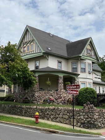 127 Upham St-Unit -2 in Melrose, MA - Foto de edificio