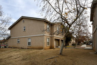 Perris Park Apartments in Perris, CA - Building Photo - Building Photo