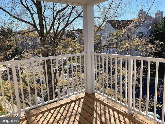 21033 Timber Ridge Terrace, Unit 304 in Ashburn, VA - Building Photo - Building Photo