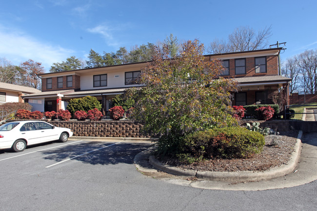 Stoneridge in Greensboro, NC - Building Photo - Building Photo