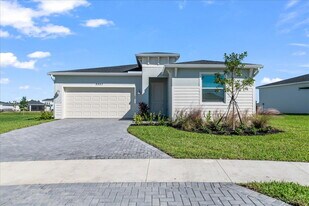 2037 Fuchsia Pl NW in Palm Bay, FL - Building Photo
