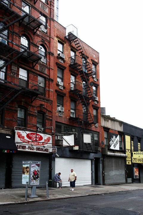 120 Orchard St in New York, NY - Building Photo