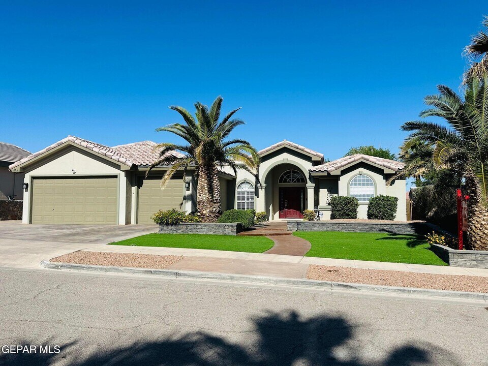 1369 Gate Pl in El Paso, TX - Building Photo