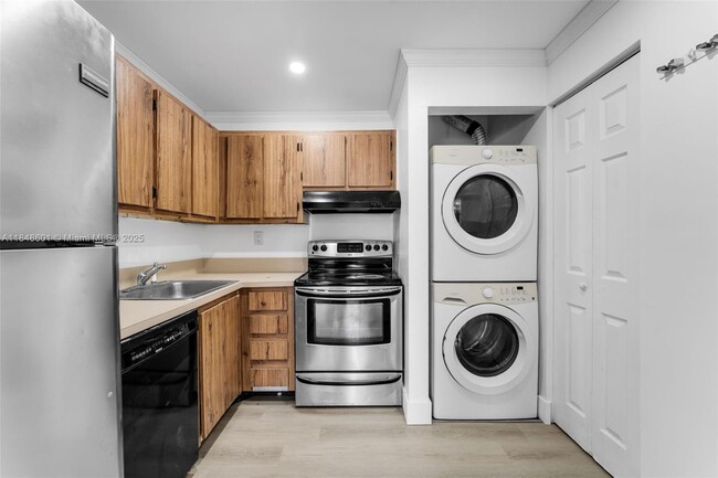 property at 6911 SW 129th Ave