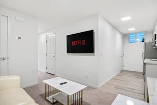 226 Magnolia Way SE in Calgary, AB - Building Photo