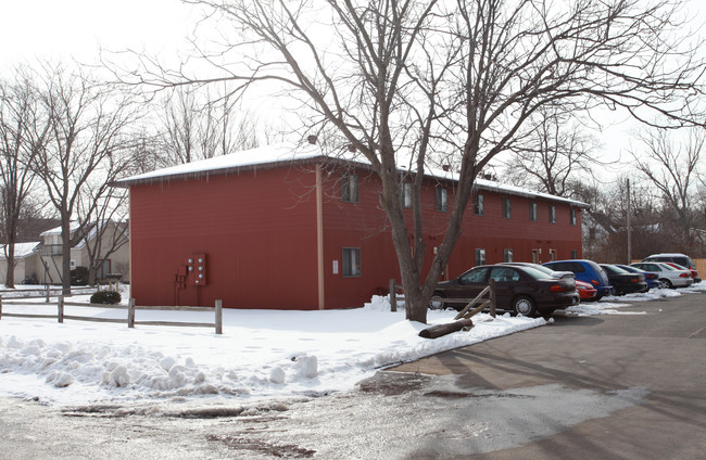 1503 W 2nd St in Menomonie, WI - Building Photo - Building Photo