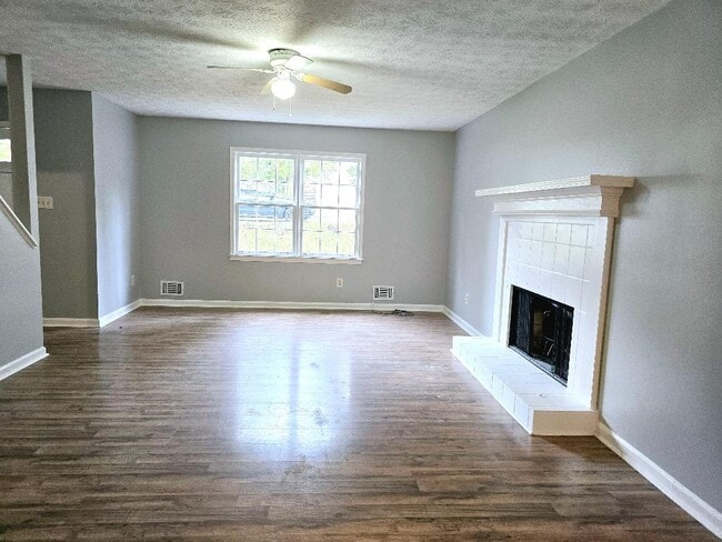 5696 Wylake Dr in Norcross, GA - Building Photo - Building Photo