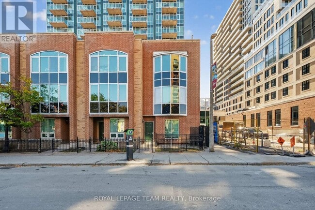 property at 150 York St
