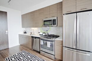 840 N Orleans St in Chicago, IL - Building Photo